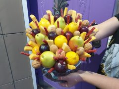 Съедобный букет &laquo;Вкусняша&raquo;