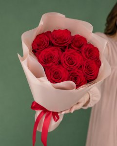 Купить букет из 9, 15, 21, 25, 35, 51 и 101 красной розы