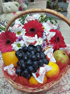 Фруктовая композиция &laquo;Райская корзинка&raquo;